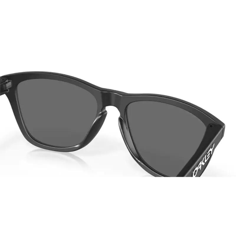 Óculos Oakley Frogskins Matte Black Prizm Black Polarized - Imagem 7