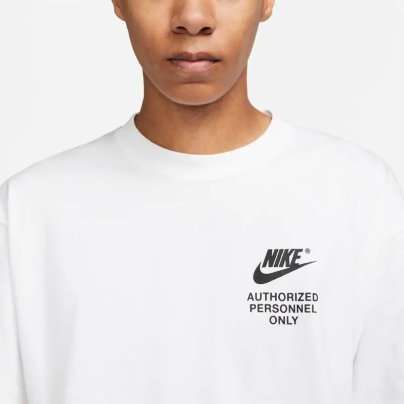 Camiseta Nike Sportswear &Quot;Authorized Personnel Only&Quot; - Imagem 3