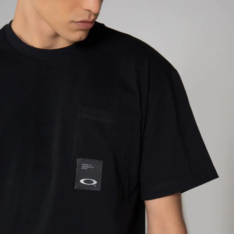 Camiseta Oakley Space Copyright Preta