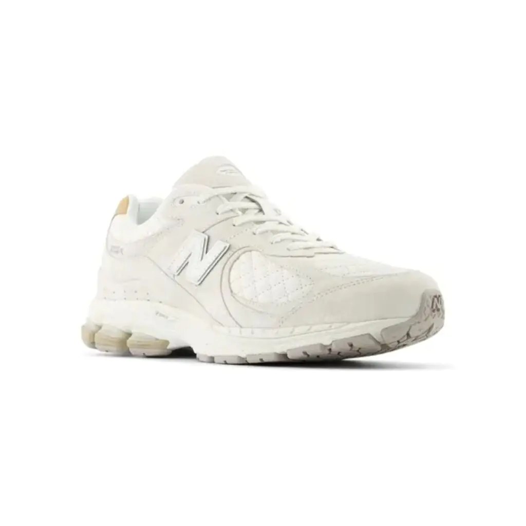 Tênis-New-Balance-2002R-Quilted-White-Defato-Sneakers (4)