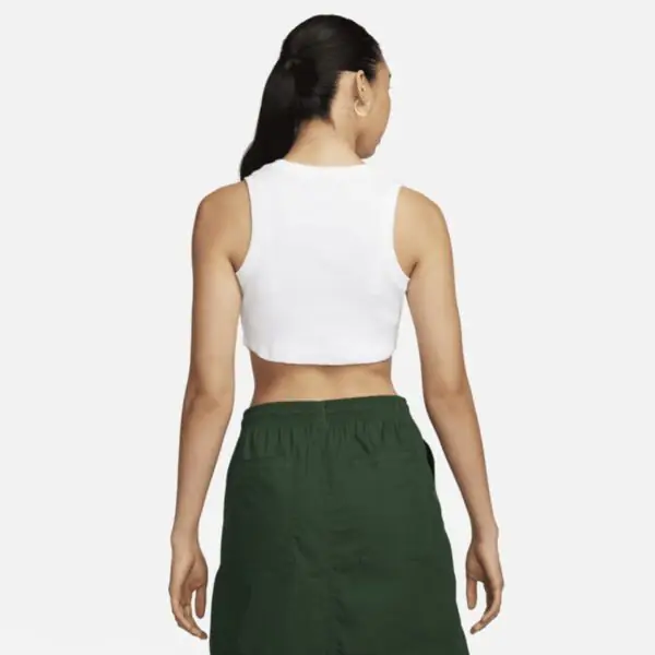 Camiseta Nike Sportswear Essential Cropped