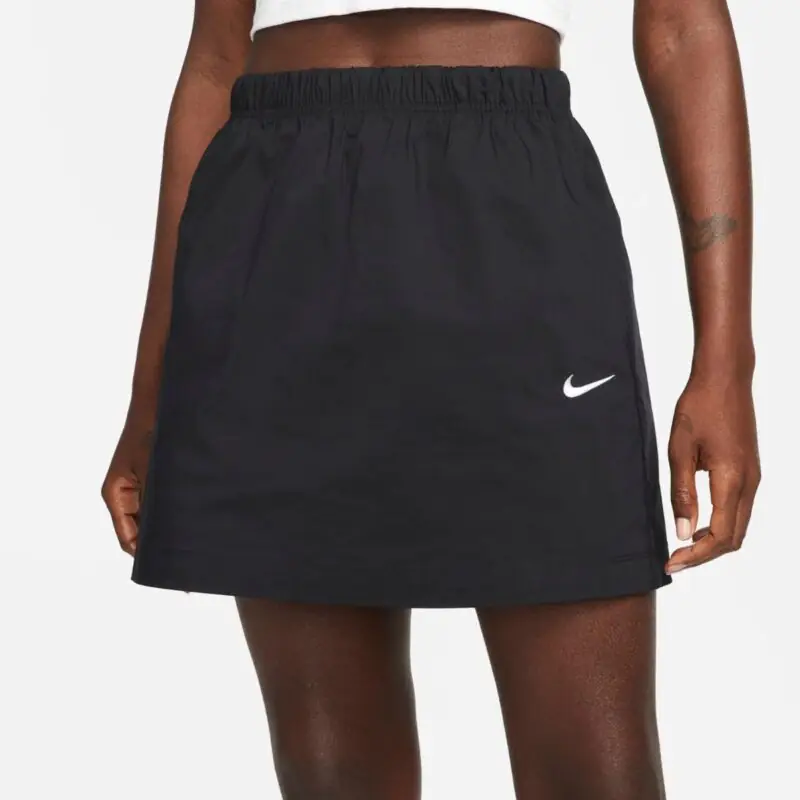Saia Nike Sportswear Essential