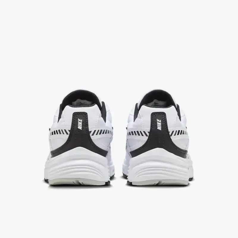 Nike Initiator