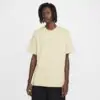 Camiseta Nike Sportswear Premium Essentials Bege