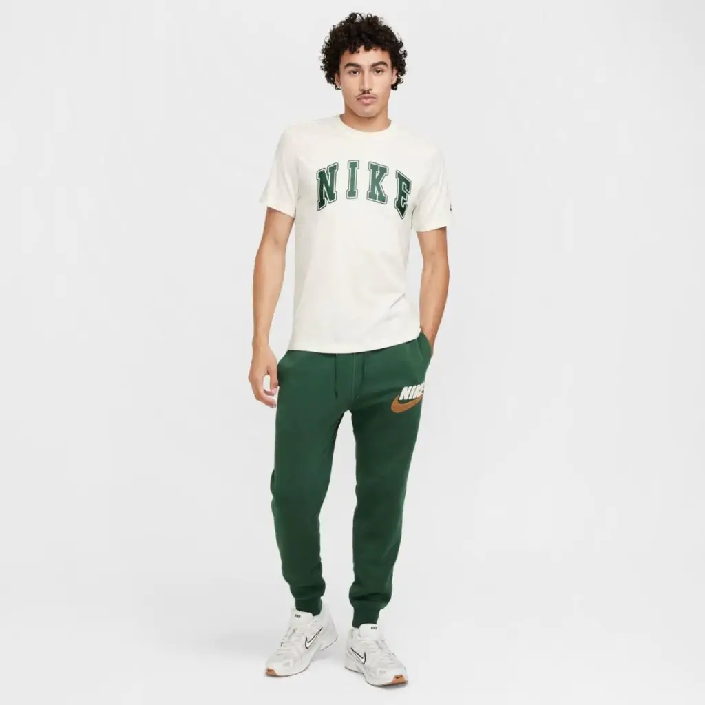 Camiseta Nike Sportswear Club