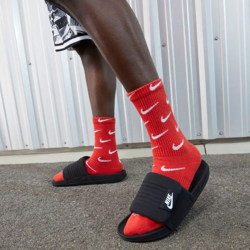 Chinelo Nike Offcourt Adjust Slide