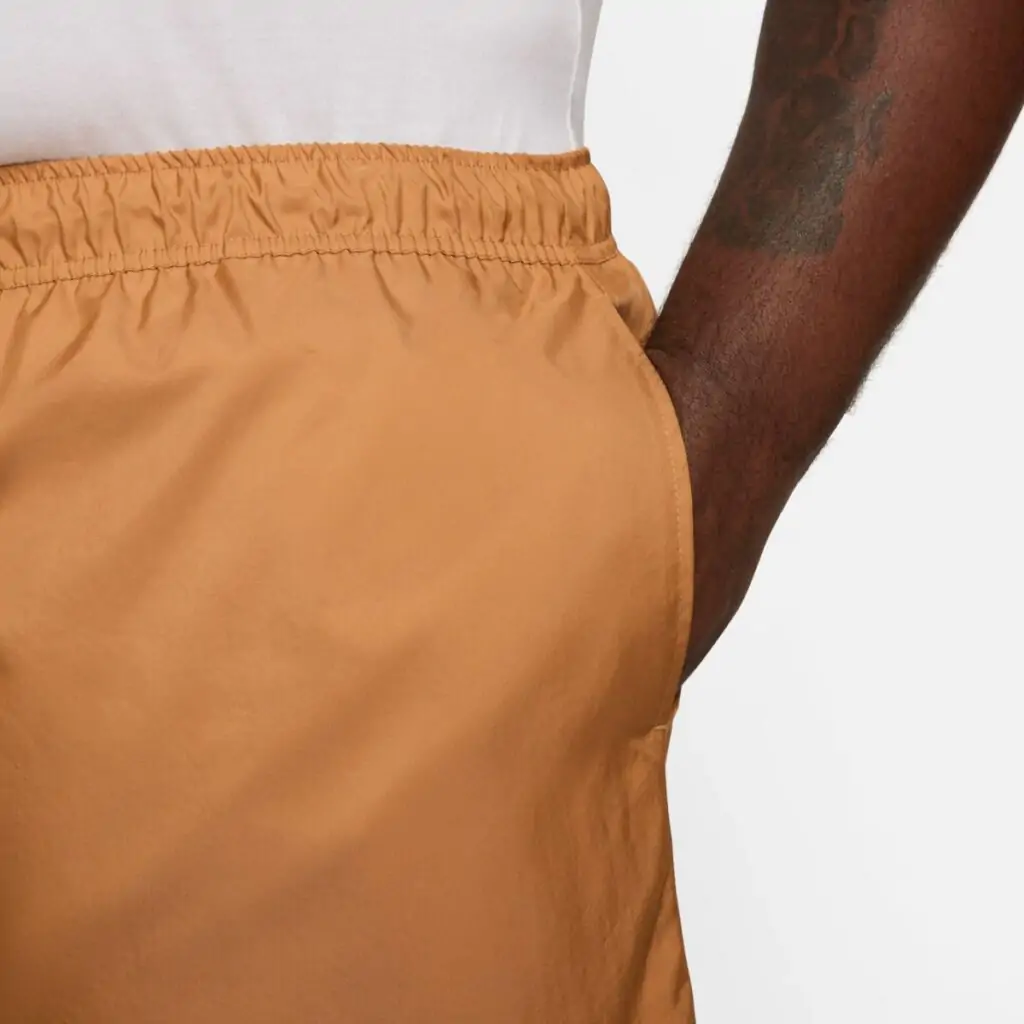 Nike-Shorts-Club-Flow-Masculino-Marrom-defato-Sneakers (11)