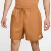 Shorts Nike Club Flow Marrom