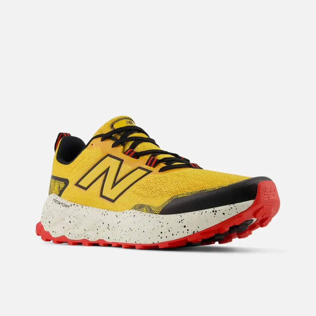 Tênis New Balance Fresh Foam Garoe