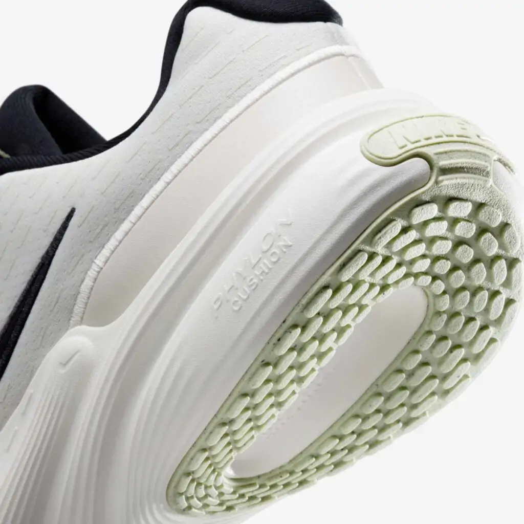 Nike Uplift SC