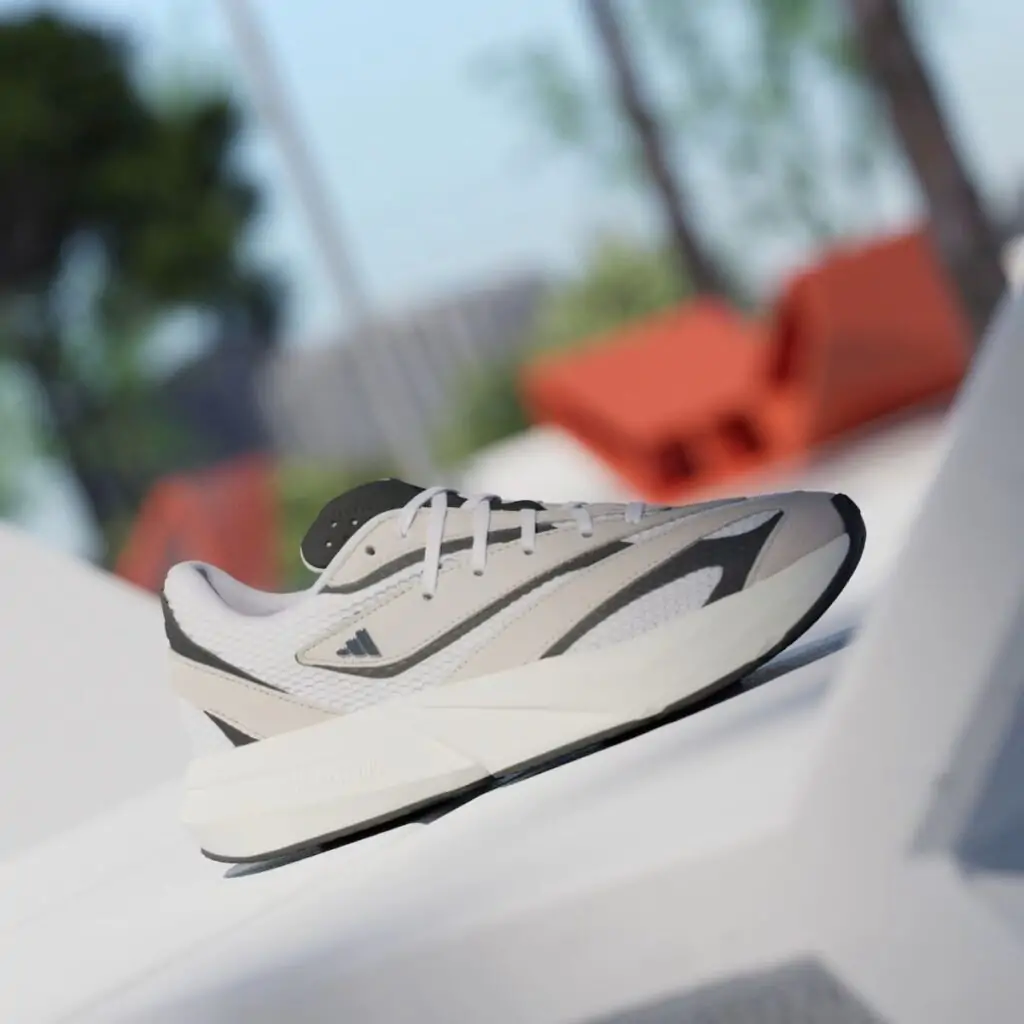 Tênis Adidas Lightblaze
