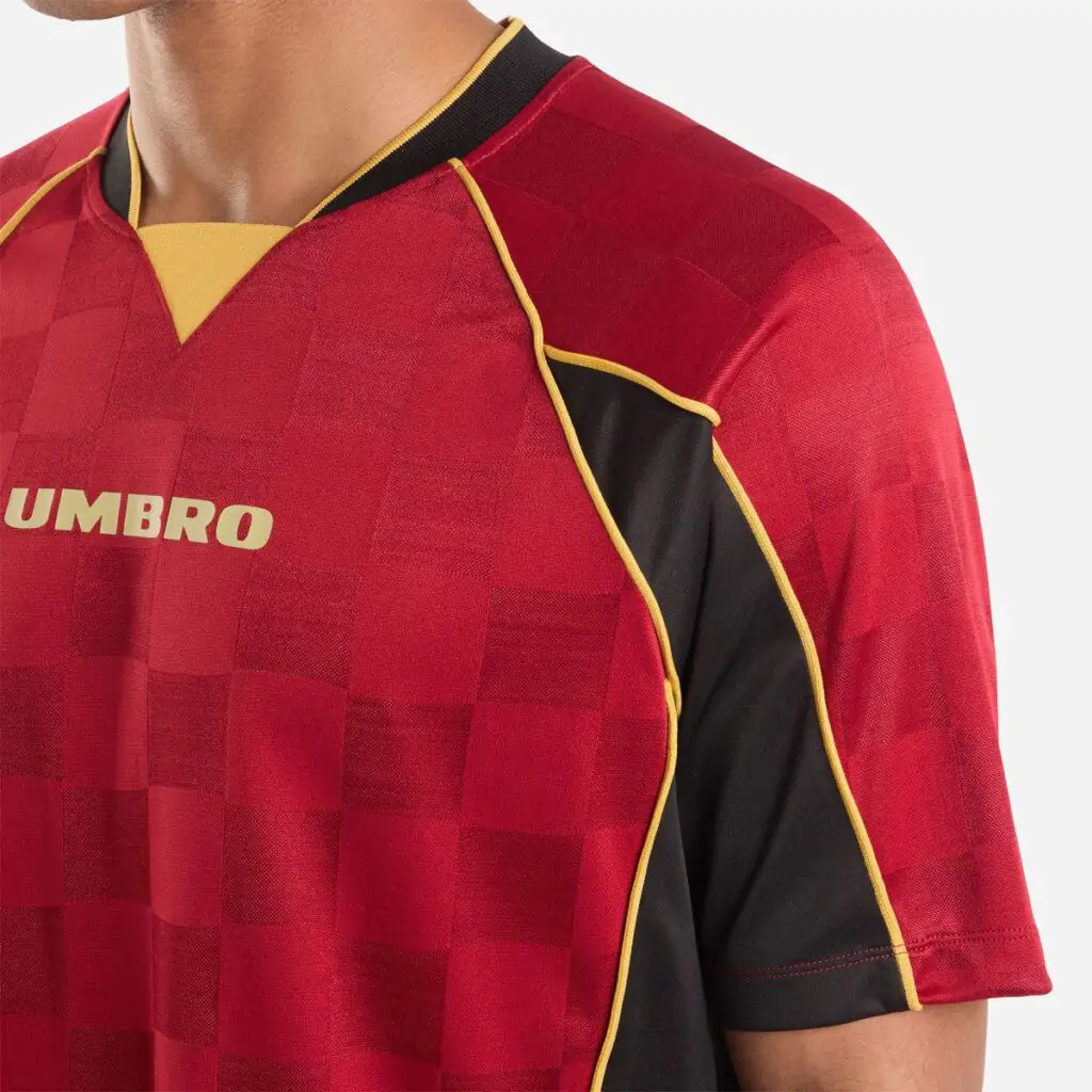 Camiseta Umbro Panelled