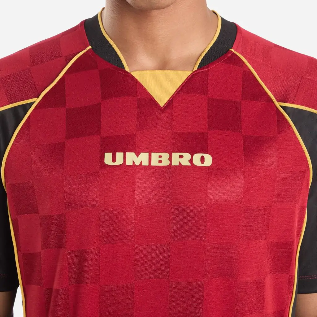 Camiseta Umbro Panelled