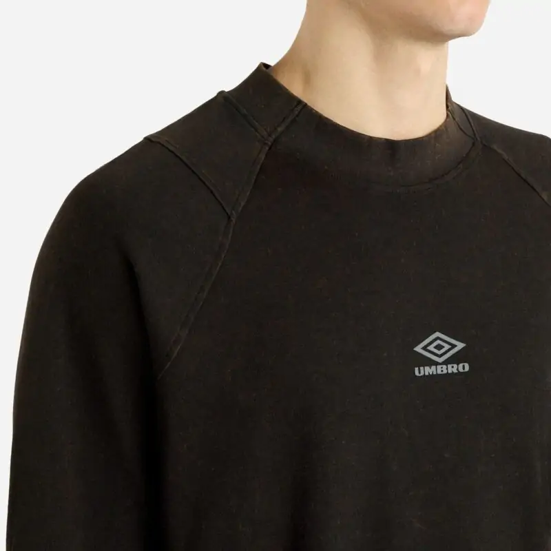 Camiseta Umbro Washed High Neck Preto