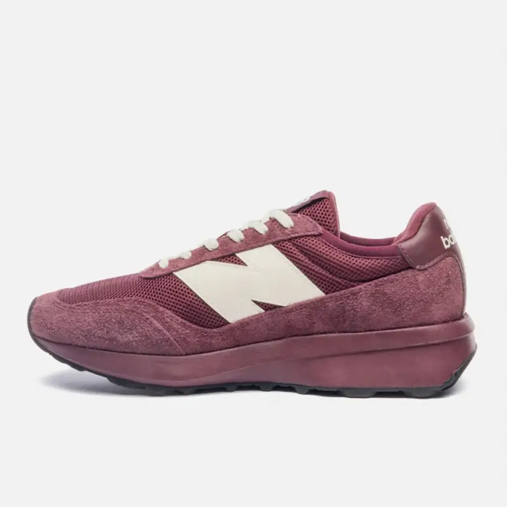 Tênis-New-Balance-370V1-Bordo-Defato-Sneakers (2)