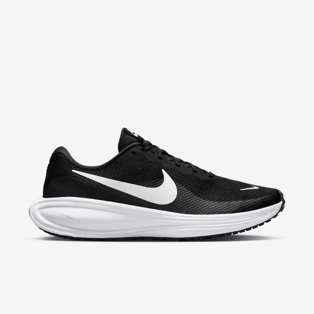 Nike Revolution 8