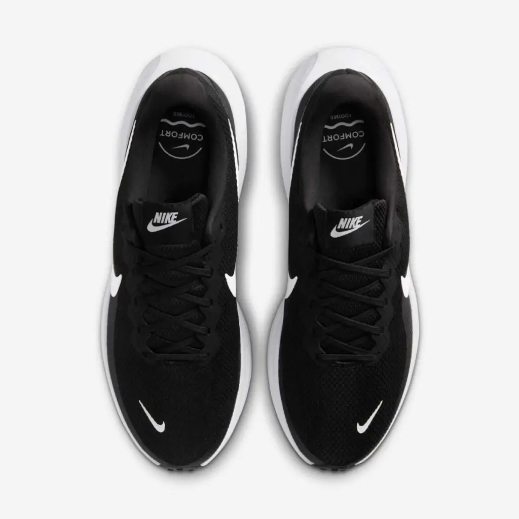 Tênis Nike Revolution 8