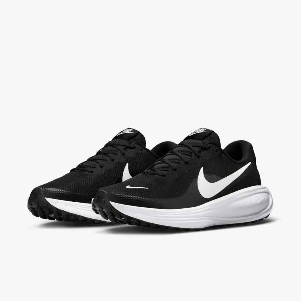 Tênis Nike Revolution 8