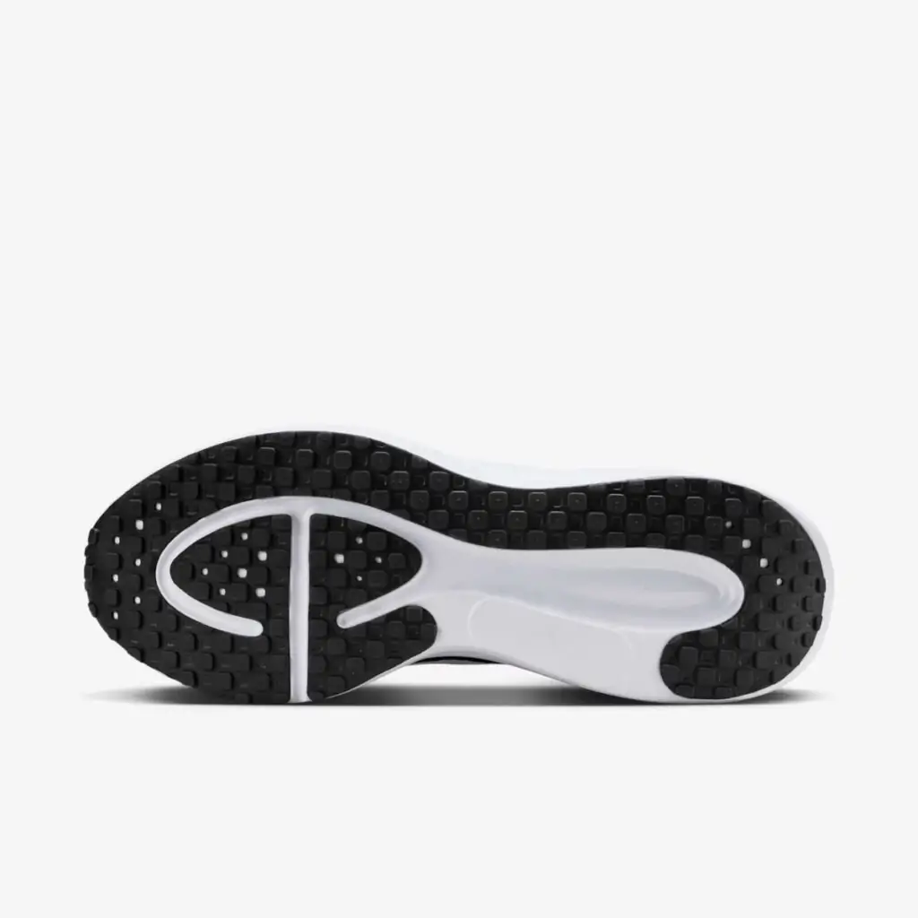 Tênis Nike Revolution 8