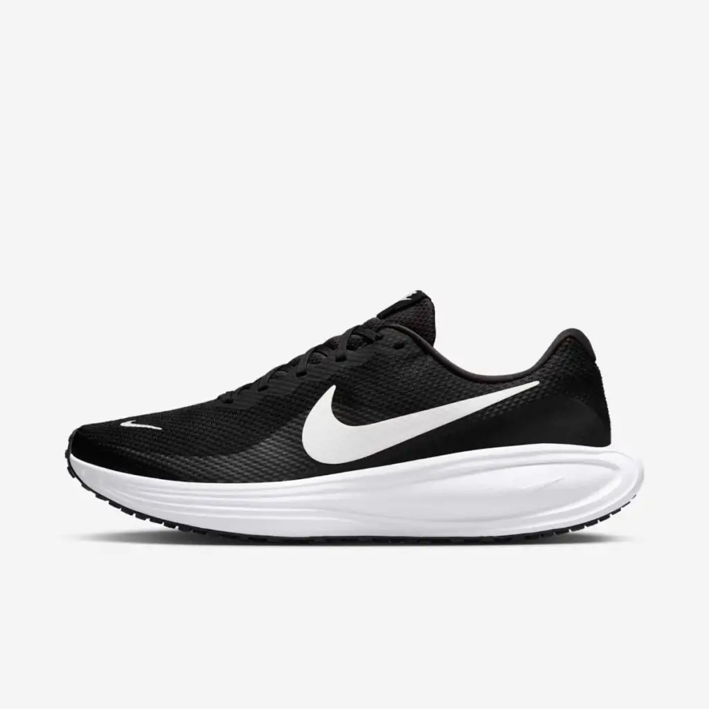Tênis Nike Revolution 8